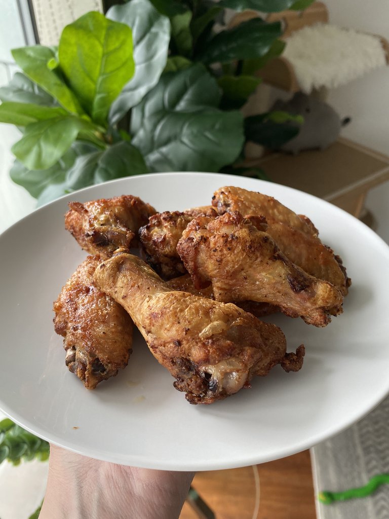 Crispy chicken wings