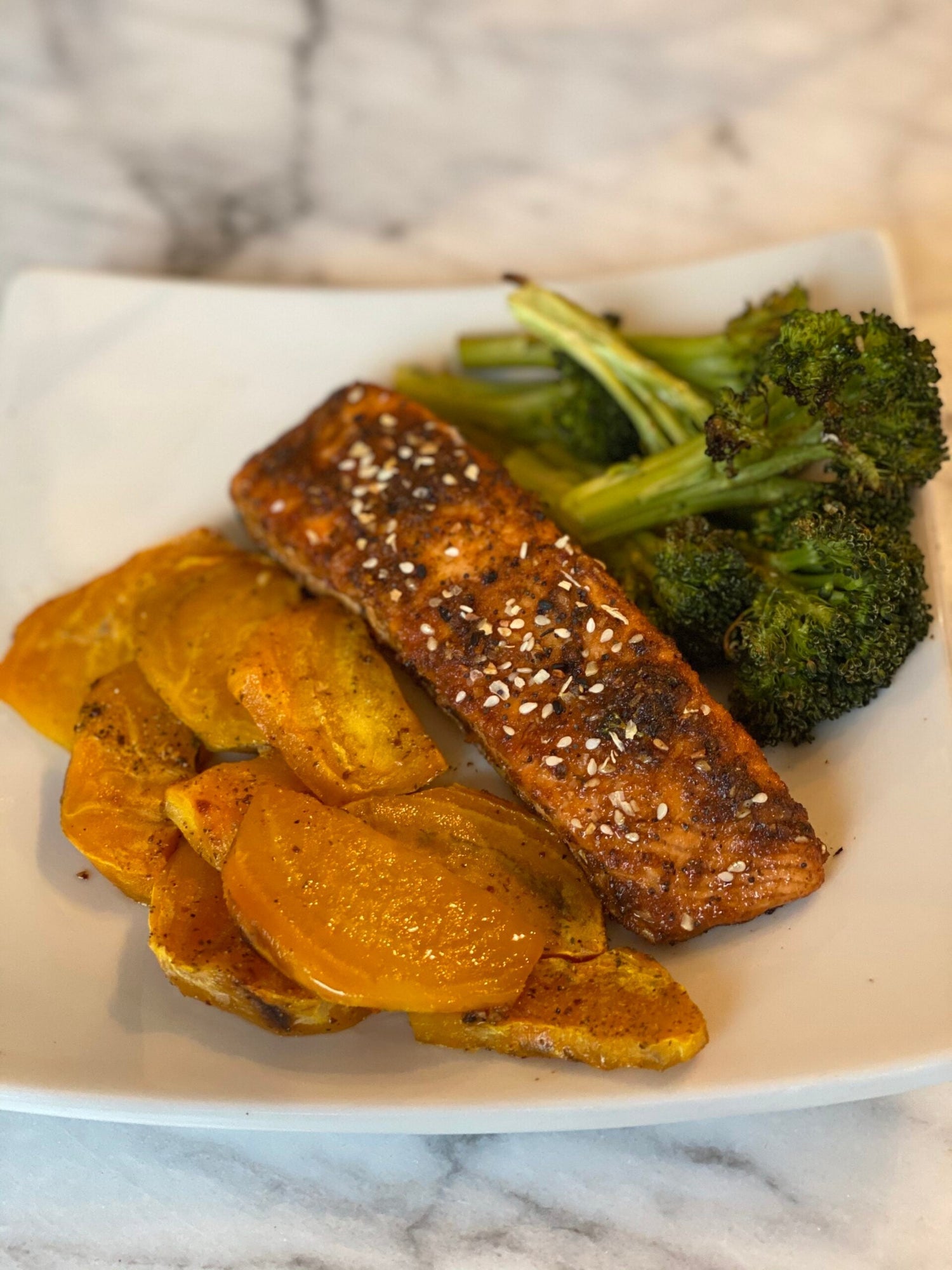 sheet pan salmon with vegetables